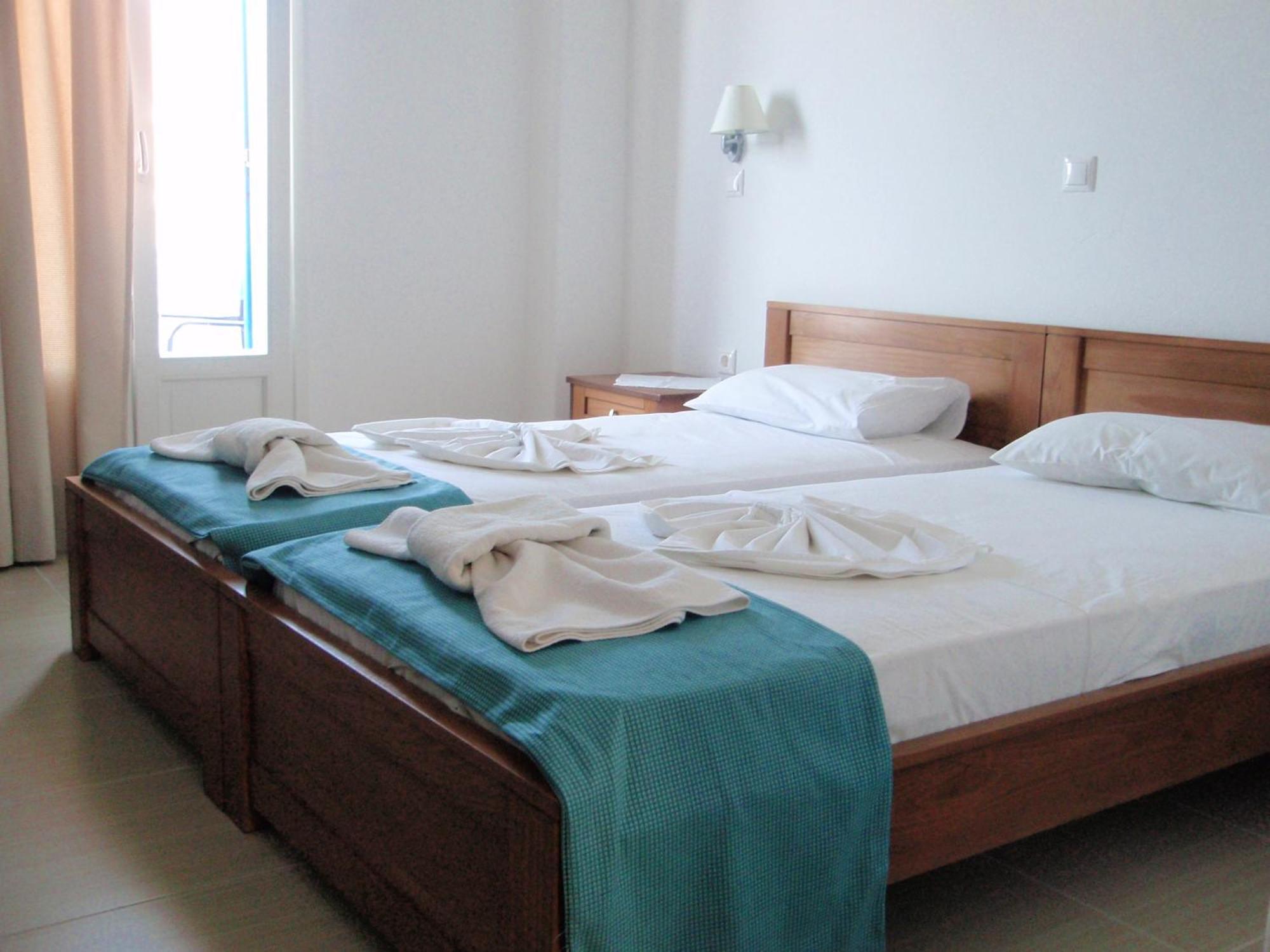 Mike Hotel Aegiali Phòng bức ảnh